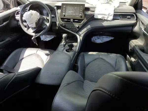 4T1G11AK4MU492169 2021 TOYOTA CAMRY - Image 8