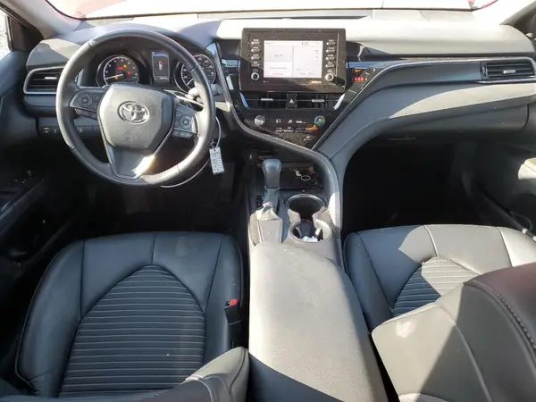 4T1G11AK4MU495928 2021 TOYOTA CAMRY - Image 8