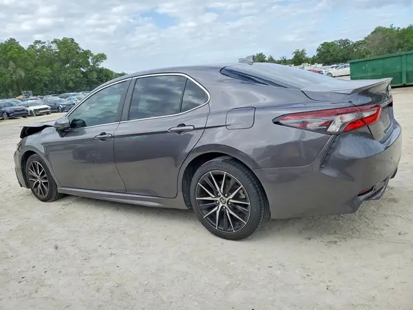 4T1G11AK4MU513618 2021 TOYOTA CAMRY - Image 2