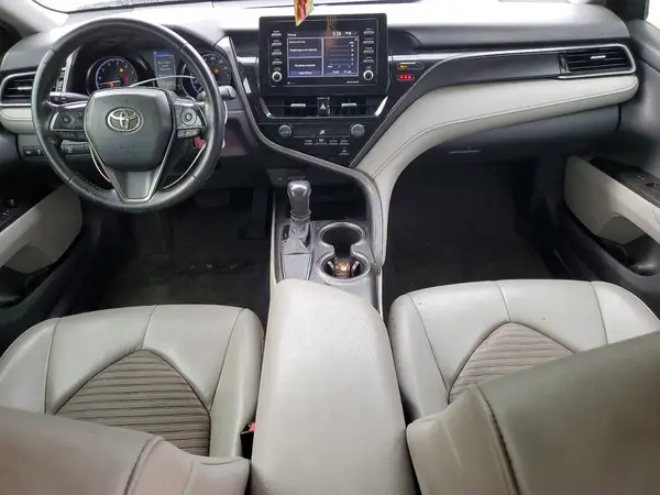 4T1G11AK4MU513618 2021 TOYOTA CAMRY - Image 8