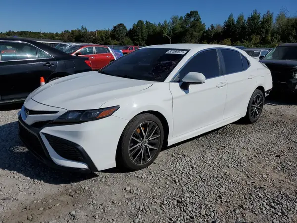 4T1G11AK4MU515272 2021 TOYOTA CAMRY - Image 1