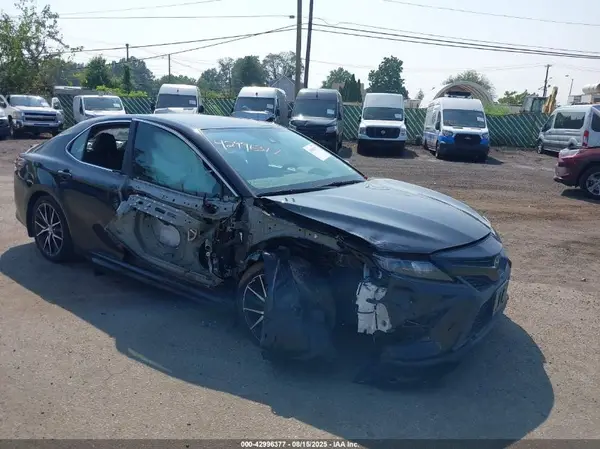4T1G11AK4MU515515 2021 TOYOTA CAMRY