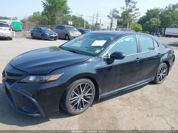 4T1G11AK4MU515515 2021 TOYOTA CAMRY - Image 2