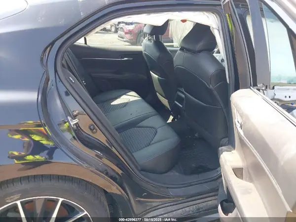 4T1G11AK4MU515515 2021 TOYOTA CAMRY - Image 8