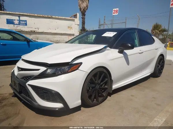 4T1G11AK4MU519161 2021 TOYOTA CAMRY - Image 2