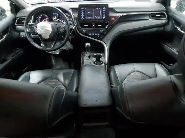 4T1G11AK4MU521685 2021 TOYOTA CAMRY - Image 8