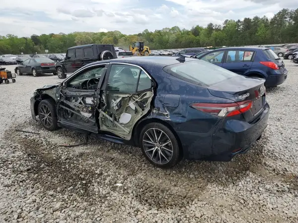 4T1G11AK4MU524943 2021 TOYOTA CAMRY - Image 2