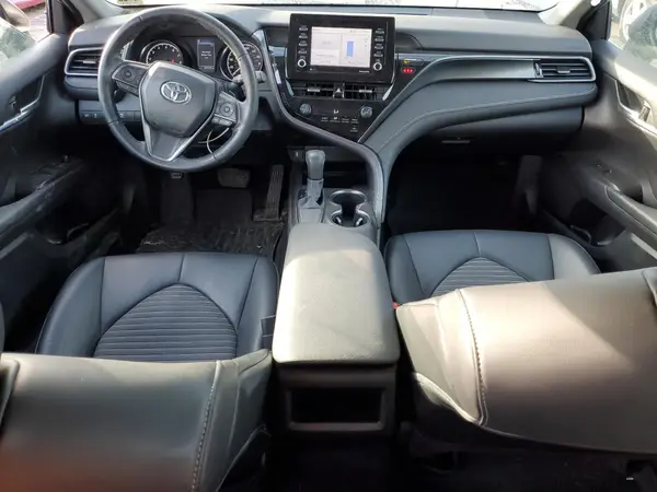 4T1G11AK4MU525977 2021 TOYOTA CAMRY - Image 8
