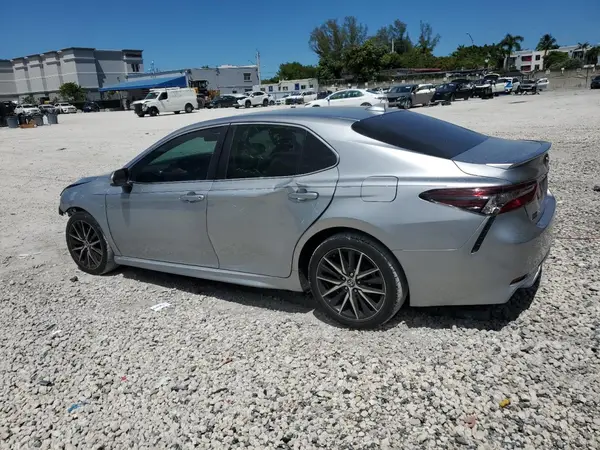 4T1G11AK4MU532055 2021 TOYOTA CAMRY - Image 2