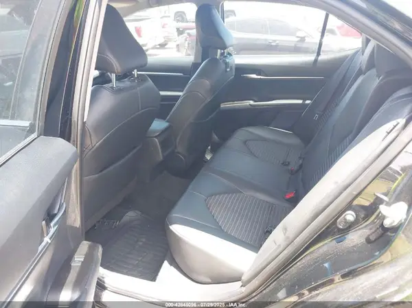 4T1G11AK4MU534968 2021 TOYOTA CAMRY - Image 8