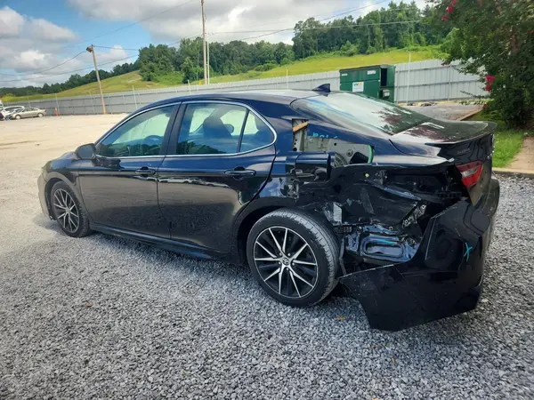 4T1G11AK4MU536655 2021 TOYOTA CAMRY - Image 2