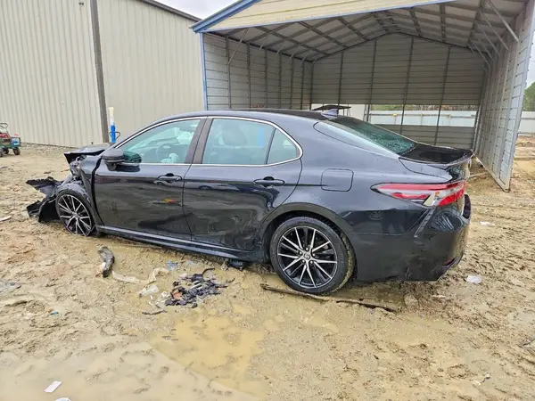 4T1G11AK4MU540737 2021 TOYOTA CAMRY - Image 2