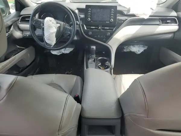 4T1G11AK4MU541936 2021 TOYOTA CAMRY - Image 8