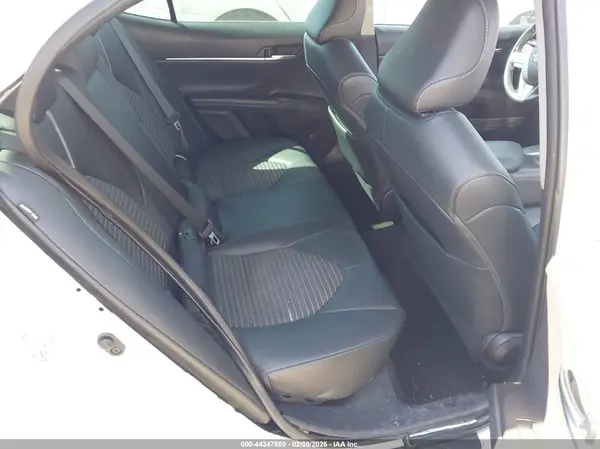4T1G11AK4MU551155 2021 TOYOTA CAMRY - Image 8