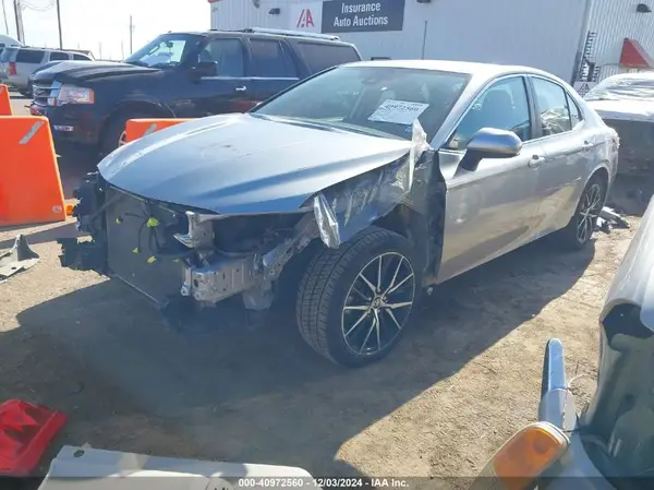 4T1G11AK4MU551253 2021 TOYOTA CAMRY - Image 2