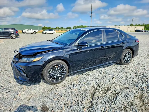 4T1G11AK4MU552497 2021 TOYOTA CAMRY - Image 1