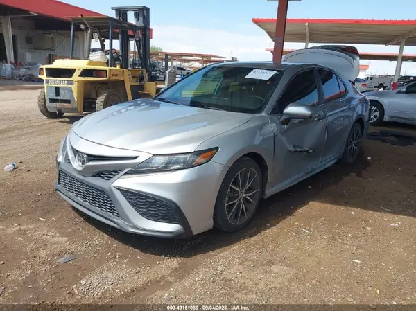 4T1G11AK4MU553522 2021 TOYOTA CAMRY - Image 2