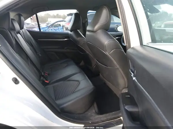 4T1G11AK4MU555383 2021 TOYOTA CAMRY - Image 8