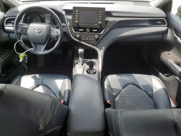 4T1G11AK4MU557375 2021 TOYOTA CAMRY - Image 8