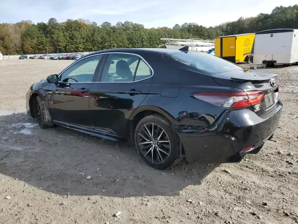 4T1G11AK4MU558221 2021 TOYOTA CAMRY - Image 2