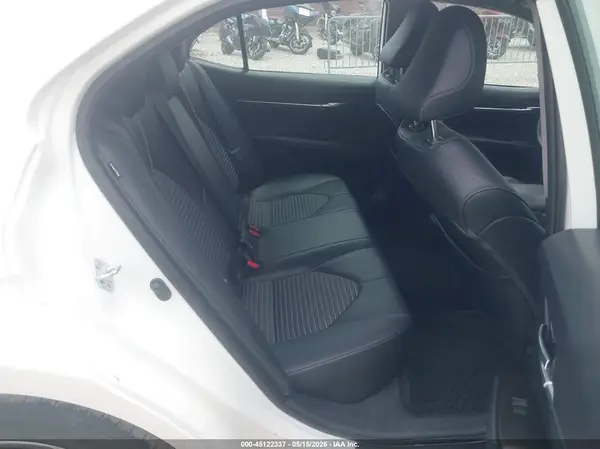 4T1G11AK4MU561720 2021 TOYOTA CAMRY - Image 8