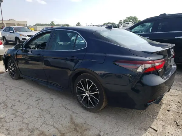 4T1G11AK4MU562138 2021 TOYOTA CAMRY - Image 2