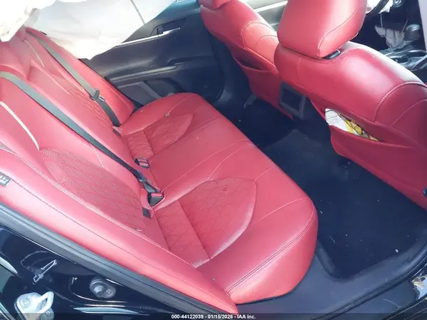 4T1G11AK4MU565475 2021 TOYOTA CAMRY - Image 8