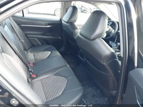 4T1G11AK4MU566772 2021 TOYOTA CAMRY - Image 8