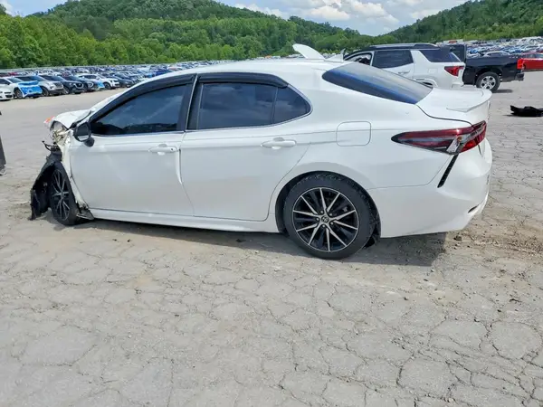 4T1G11AK4MU568778 2021 TOYOTA CAMRY - Image 2