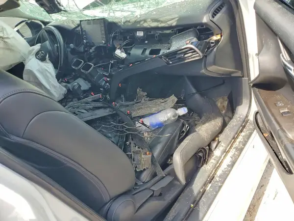 4T1G11AK4MU568778 2021 TOYOTA CAMRY - Image 8