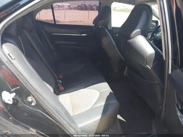 4T1G11AK4MU571714 2021 TOYOTA CAMRY - Image 8