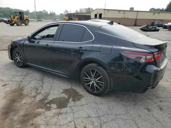 4T1G11AK4MU572037 2021 TOYOTA CAMRY - Image 2