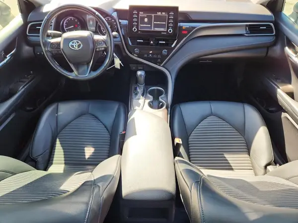 4T1G11AK4MU572202 2021 TOYOTA CAMRY - Image 8