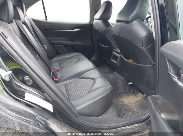 4T1G11AK4MU573284 2021 TOYOTA CAMRY - Image 8