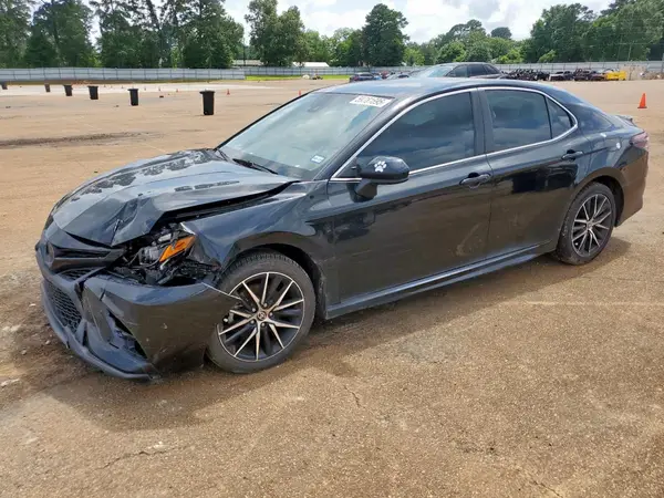 4T1G11AK4MU575200 2021 TOYOTA CAMRY - Image 1