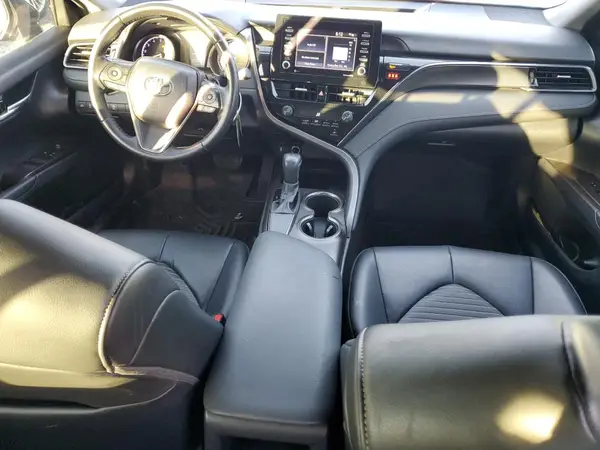 4T1G11AK4MU576265 2021 TOYOTA CAMRY - Image 8