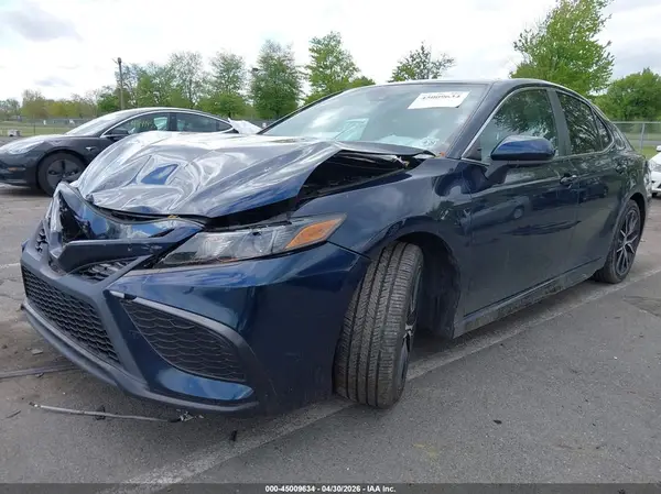 4T1G11AK4MU576640 2021 TOYOTA CAMRY - Image 2