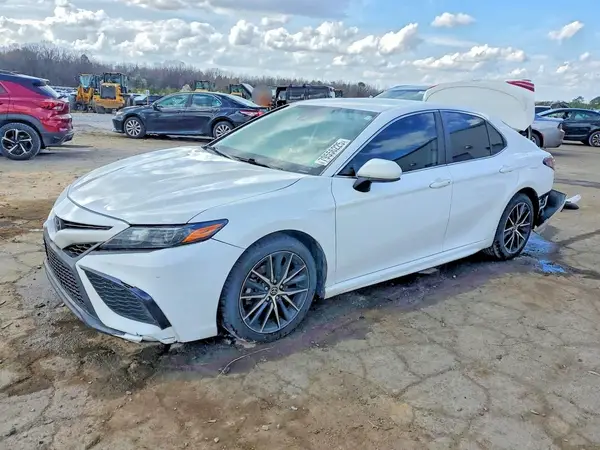 4T1G11AK4MU576718 2021 TOYOTA CAMRY - Image 1