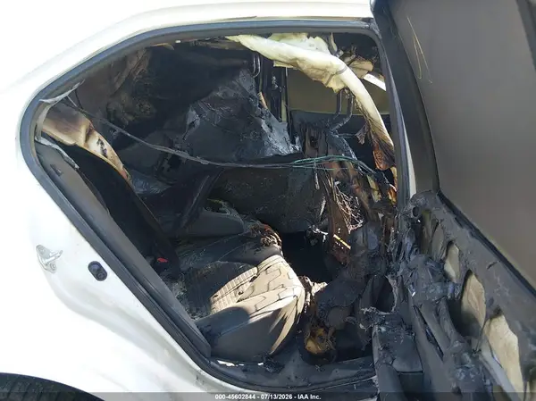 4T1G11AK4MU577383 2021 TOYOTA CAMRY - Image 8