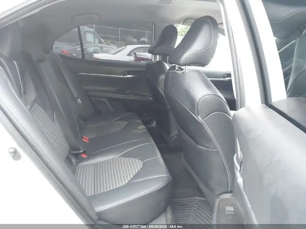4T1G11AK4MU577920 2021 TOYOTA CAMRY - Image 8