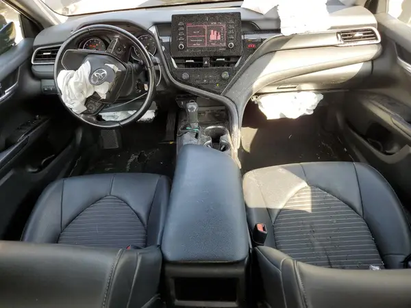 4T1G11AK4MU586214 2021 TOYOTA CAMRY - Image 8