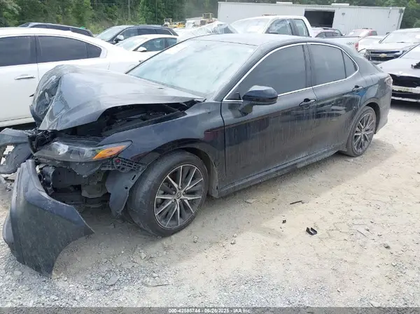 4T1G11AK4MU592014 2021 TOYOTA CAMRY - Image 2