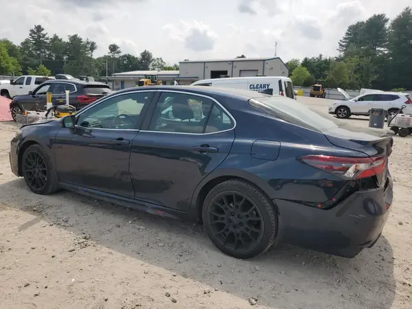 4T1G11AK4MU596578 2021 TOYOTA CAMRY - Image 2
