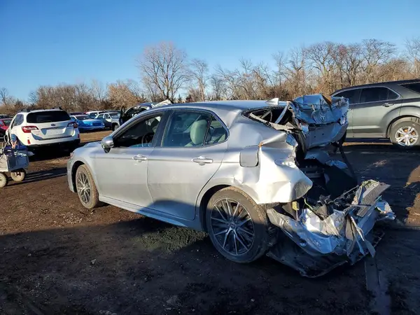 4T1G11AK4MU602279 2021 TOYOTA CAMRY - Image 2