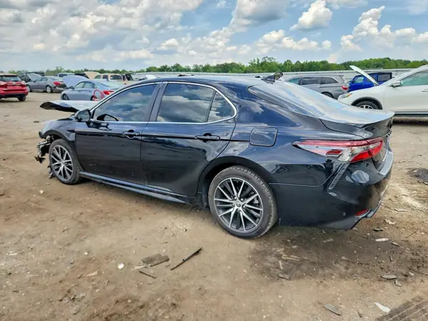 4T1G11AK4MU605151 2021 TOYOTA CAMRY - Image 2