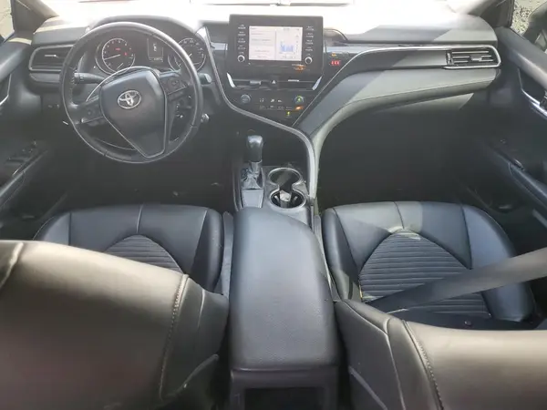 4T1G11AK4MU608339 2021 TOYOTA CAMRY - Image 8