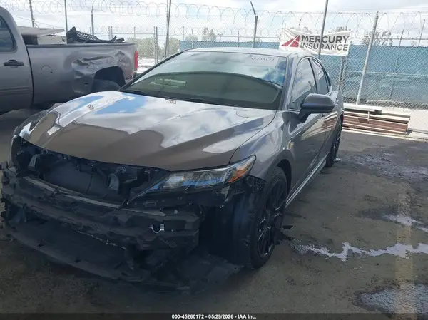 4T1G11AK4MU613444 2021 TOYOTA CAMRY - Image 2