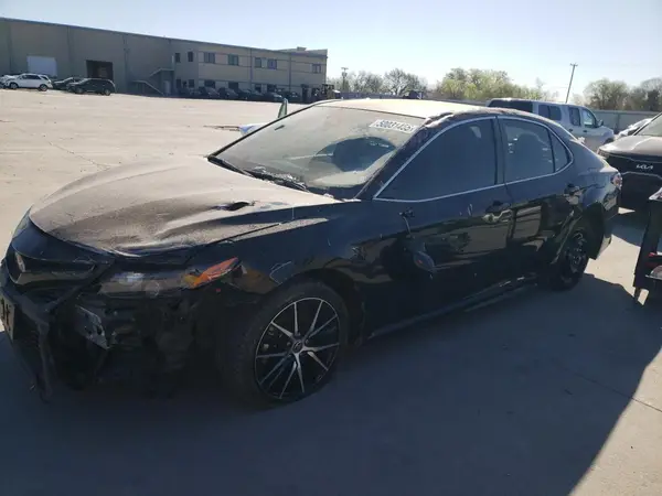 4T1G11AK4MU616876 2021 TOYOTA CAMRY - Image 1