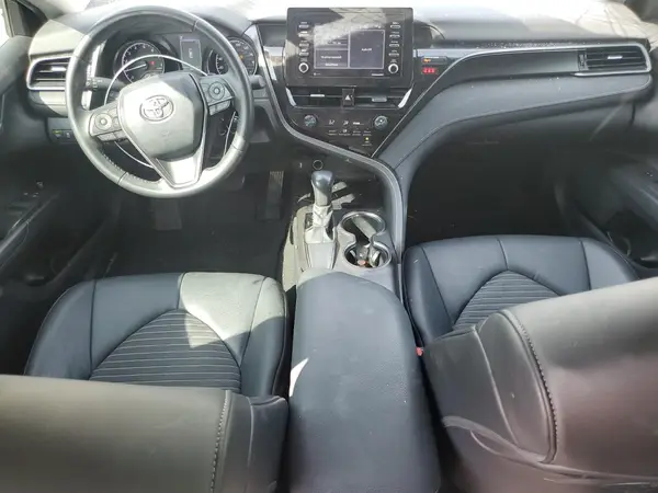 4T1G11AK4MU616876 2021 TOYOTA CAMRY - Image 8