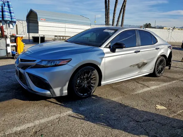 4T1G11AK4NU014819 2022 TOYOTA CAMRY - Image 1
